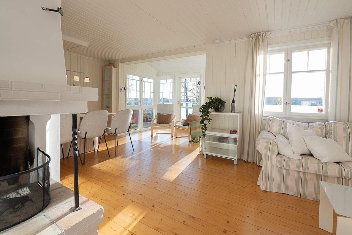 Skomakerhuset Loten Екстериор снимка